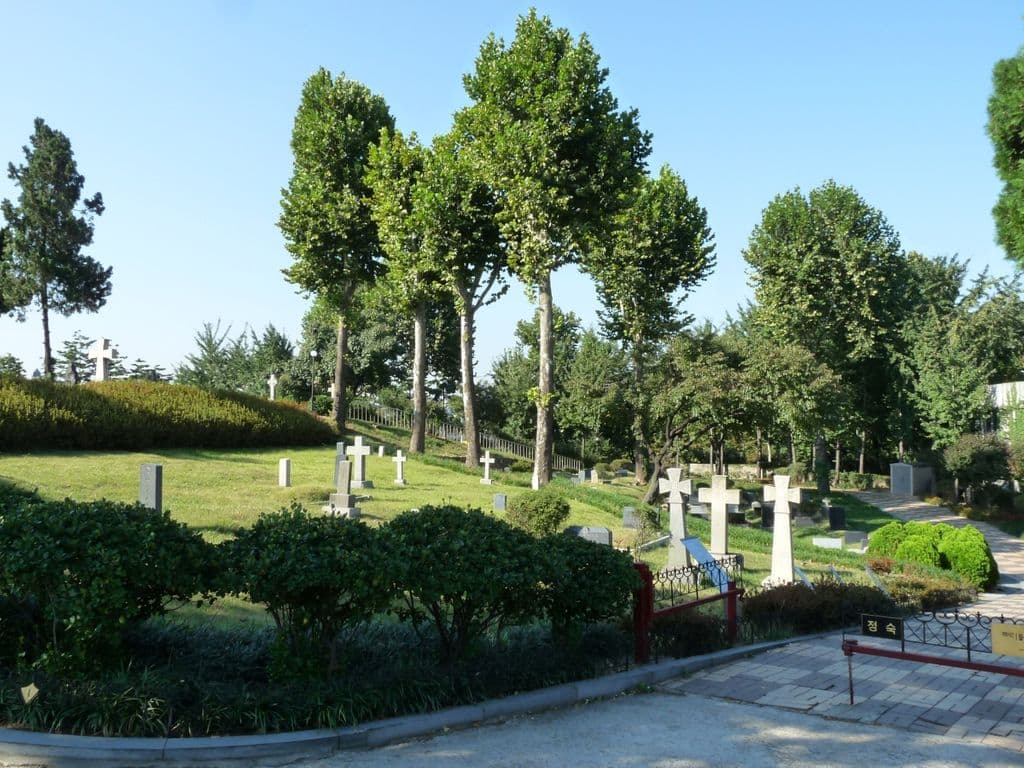 Yanghwajin Foreign Missionary Cemetery